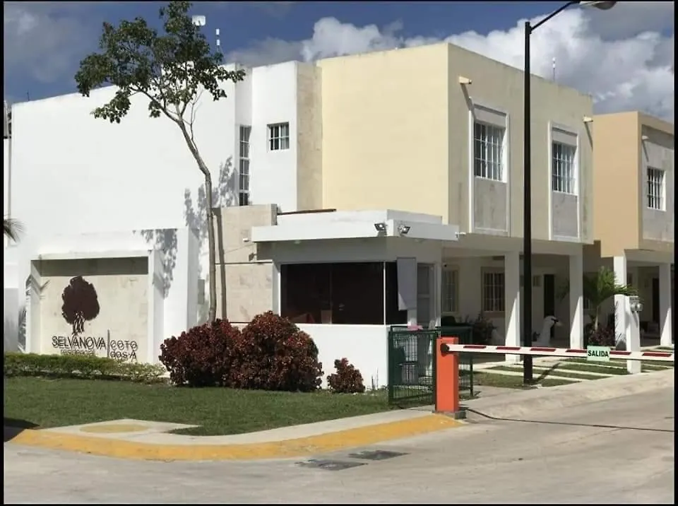Apartmán Casa Kinichna En Playa Del Carmen 0*,  Mexiko